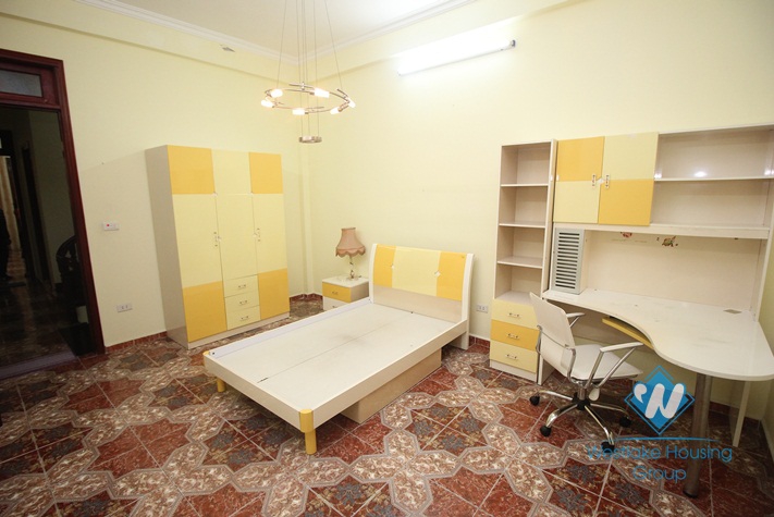 House for rent in Ba Dinh, Ha Noi with walking distance to Lottle center.